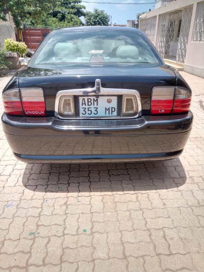 Ford Lincoln · — imagem 5