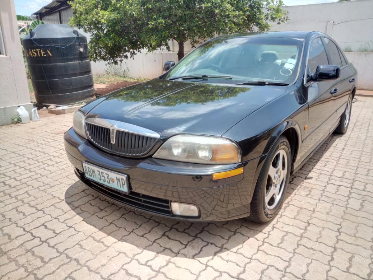 Ford Lincoln · — imagem 1