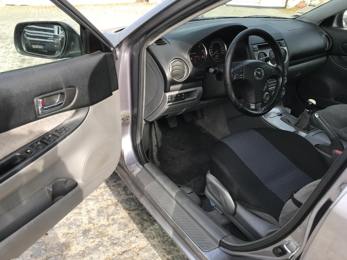 Mazda 6 2.0 · Ano 2004 — imagen 18