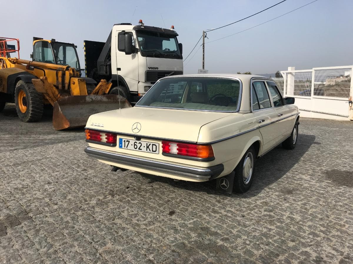 Mercedes-Benz 300D · Ano 1982 — imagen 6