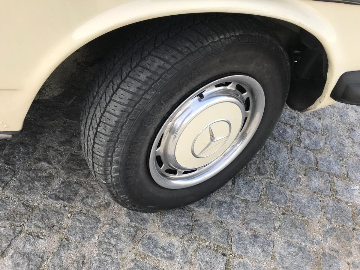Mercedes-Benz 300D · Ano 1982 — imagen 13
