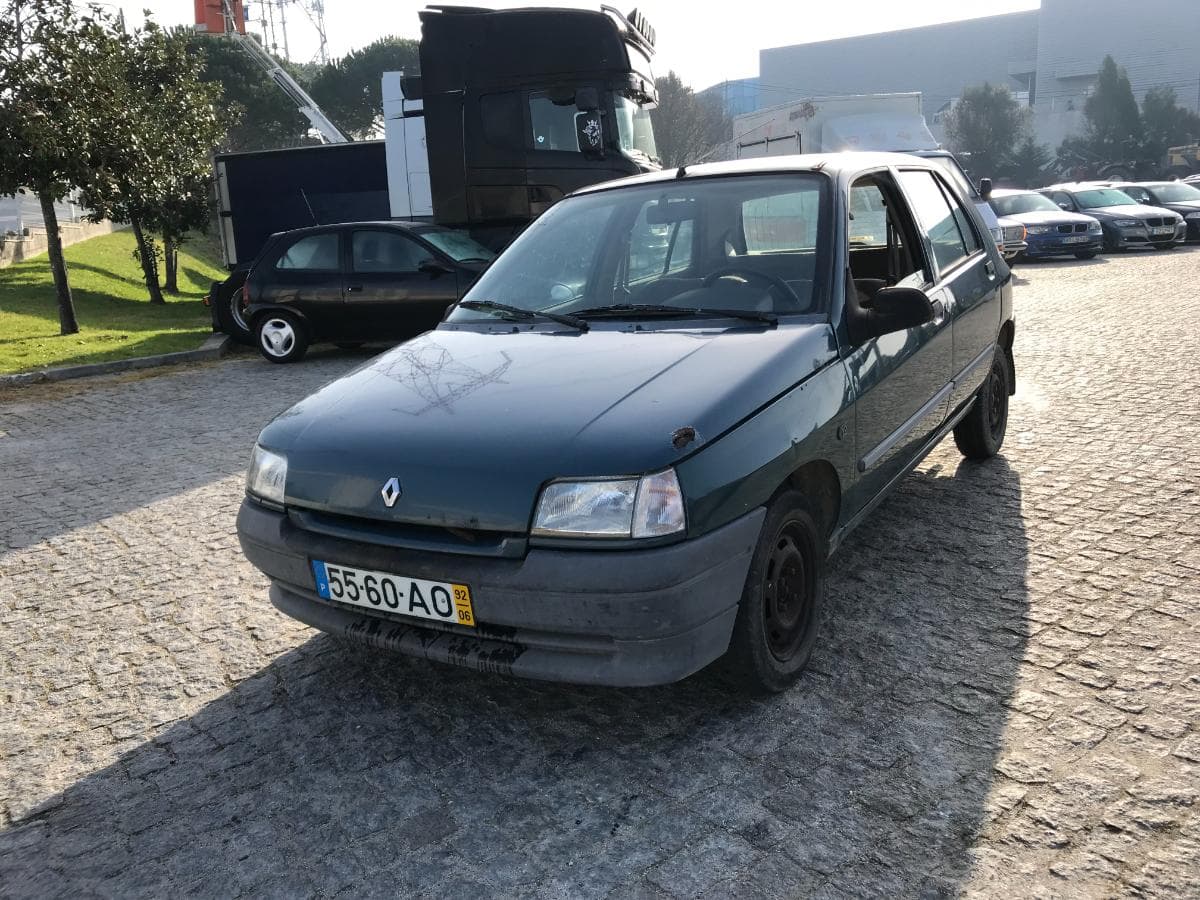 Renault Clio 1.2 · Ano 1992 — imagem 3
