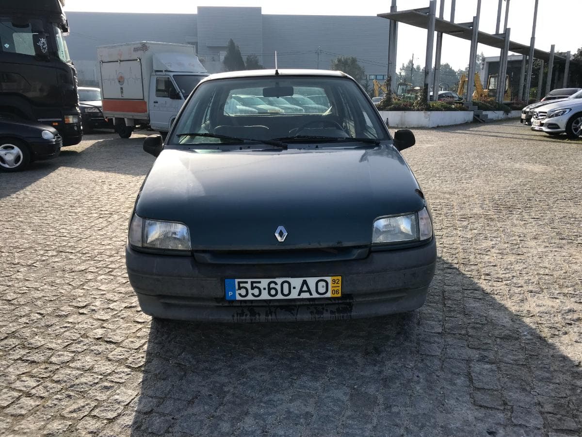 Renault Clio 1.2 · Ano 1992 — imagem 2
