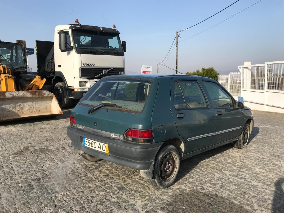 Renault Clio 1.2 · Ano 1992 — imagem 6