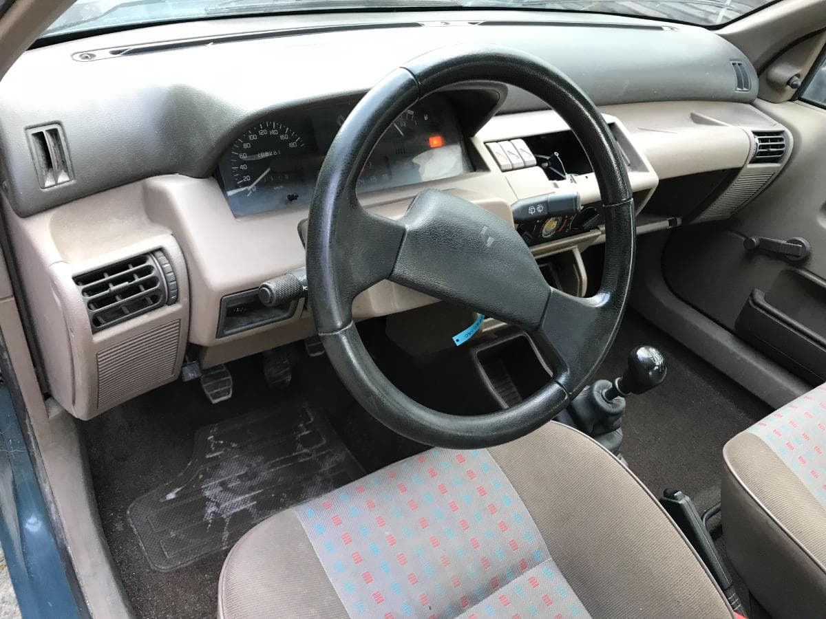 Renault Clio 1.2 · Ano 1992 — imagem 24