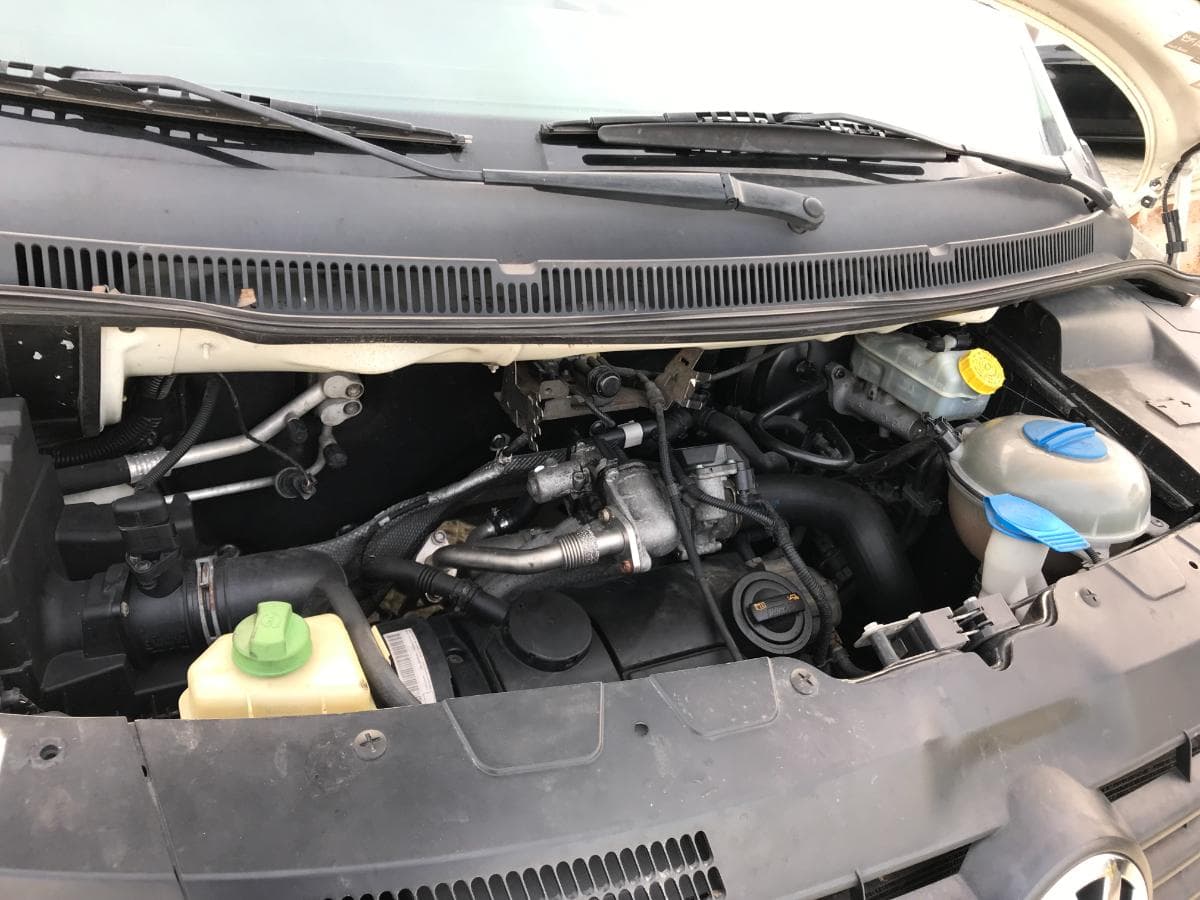 Volkswagen Transporter · 9 Lugares · Ano 2008 — imagem 3