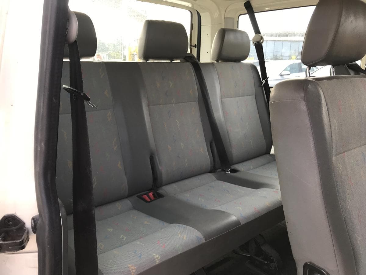 Volkswagen Transporter · 9 Lugares · Ano 2008 — imagem 21