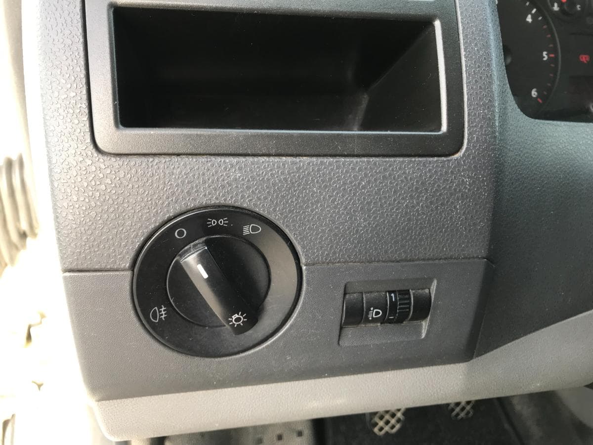 Volkswagen Transporter · 9 Lugares · Ano 2008 — imagem 24