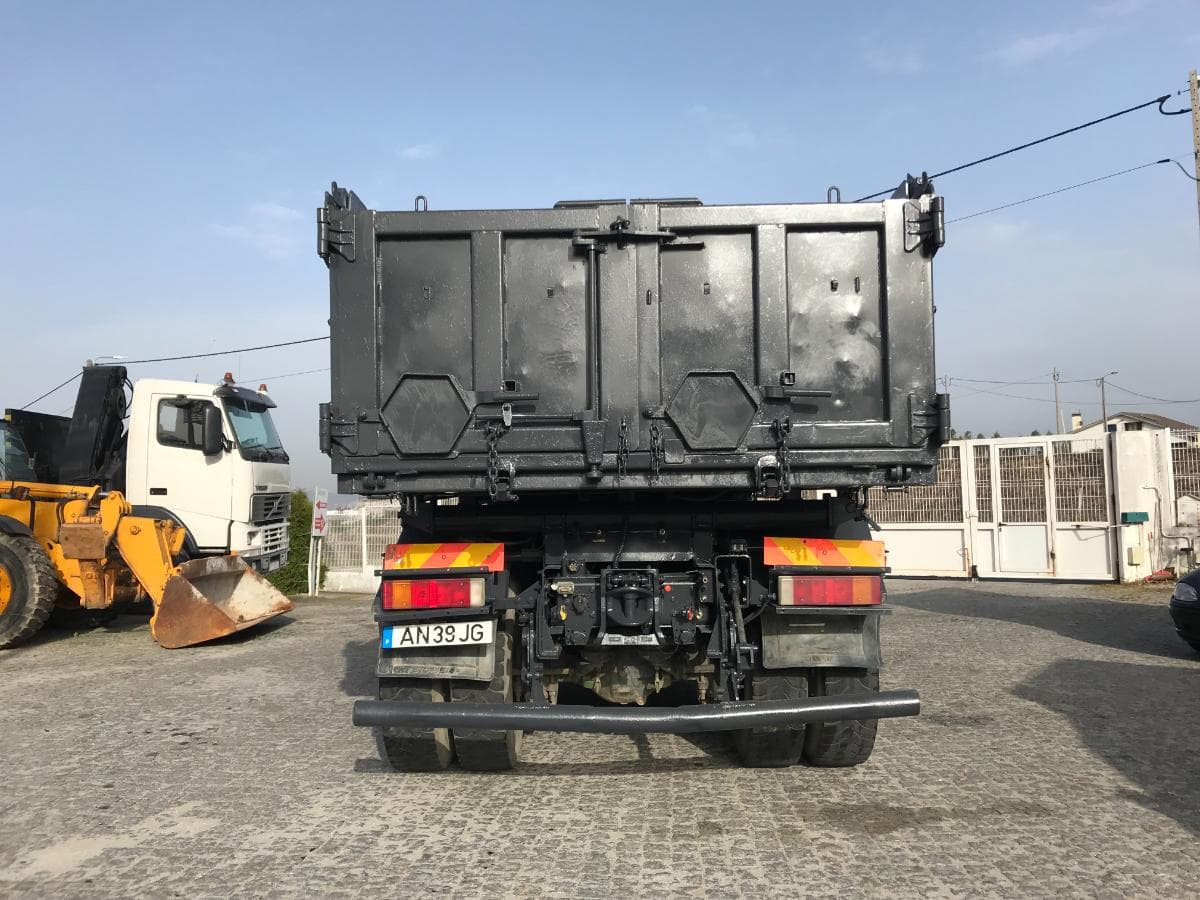 Renault Kerax 33DVB2 · Ano 2003 · Tribasculante — imagen 5