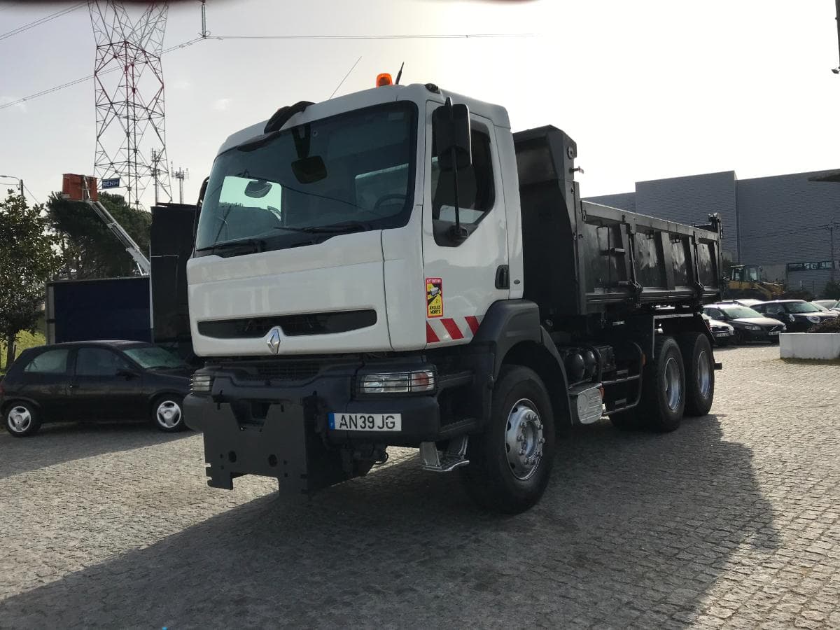 Renault Kerax 33DVB2 · Ano 2003 · Tribasculante — imagen 3