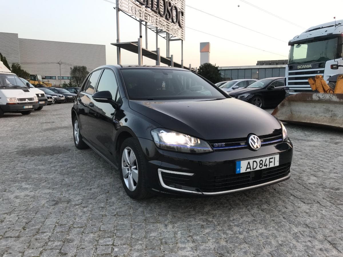 Volkswagen Golf 1.4 GTE · Ano 2015 — image 1