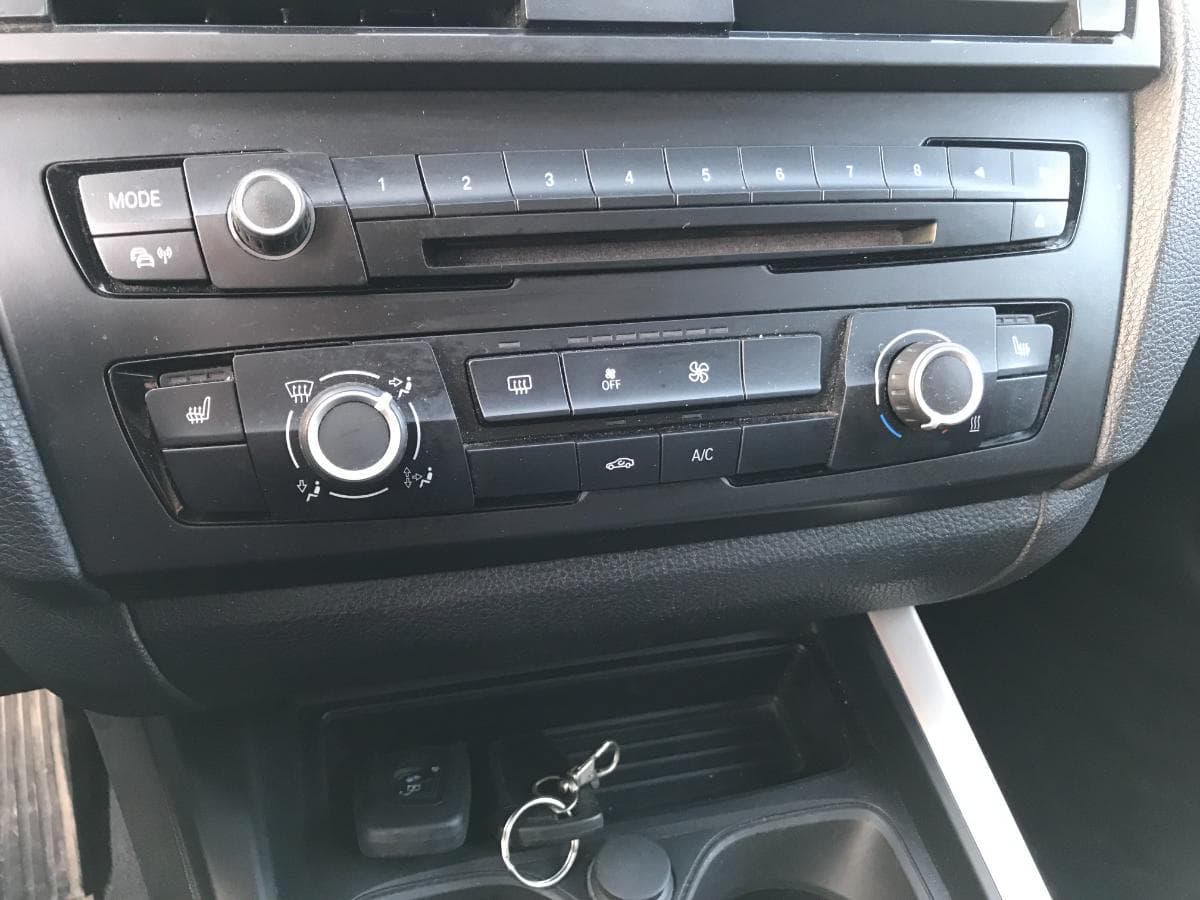 BMW 116D · Ano 2014 — imagem 20