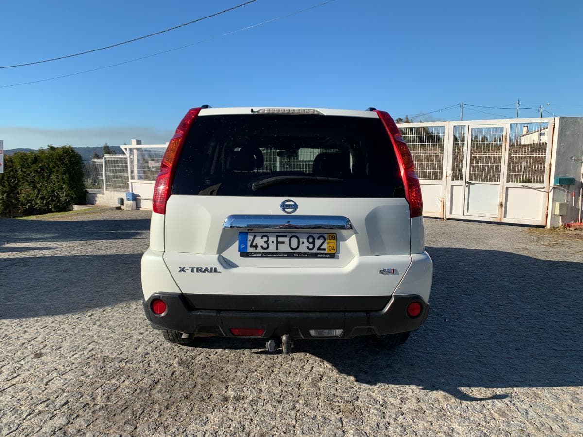 Nissan X-Trail 2.0 DCI · Ano 2008 — imagen 8