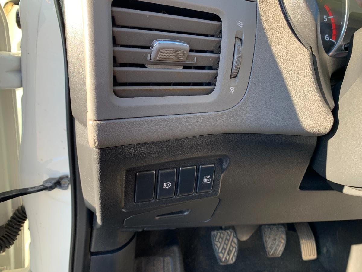 Nissan X-Trail 2.0 DCI · Ano 2008 — imagen 28