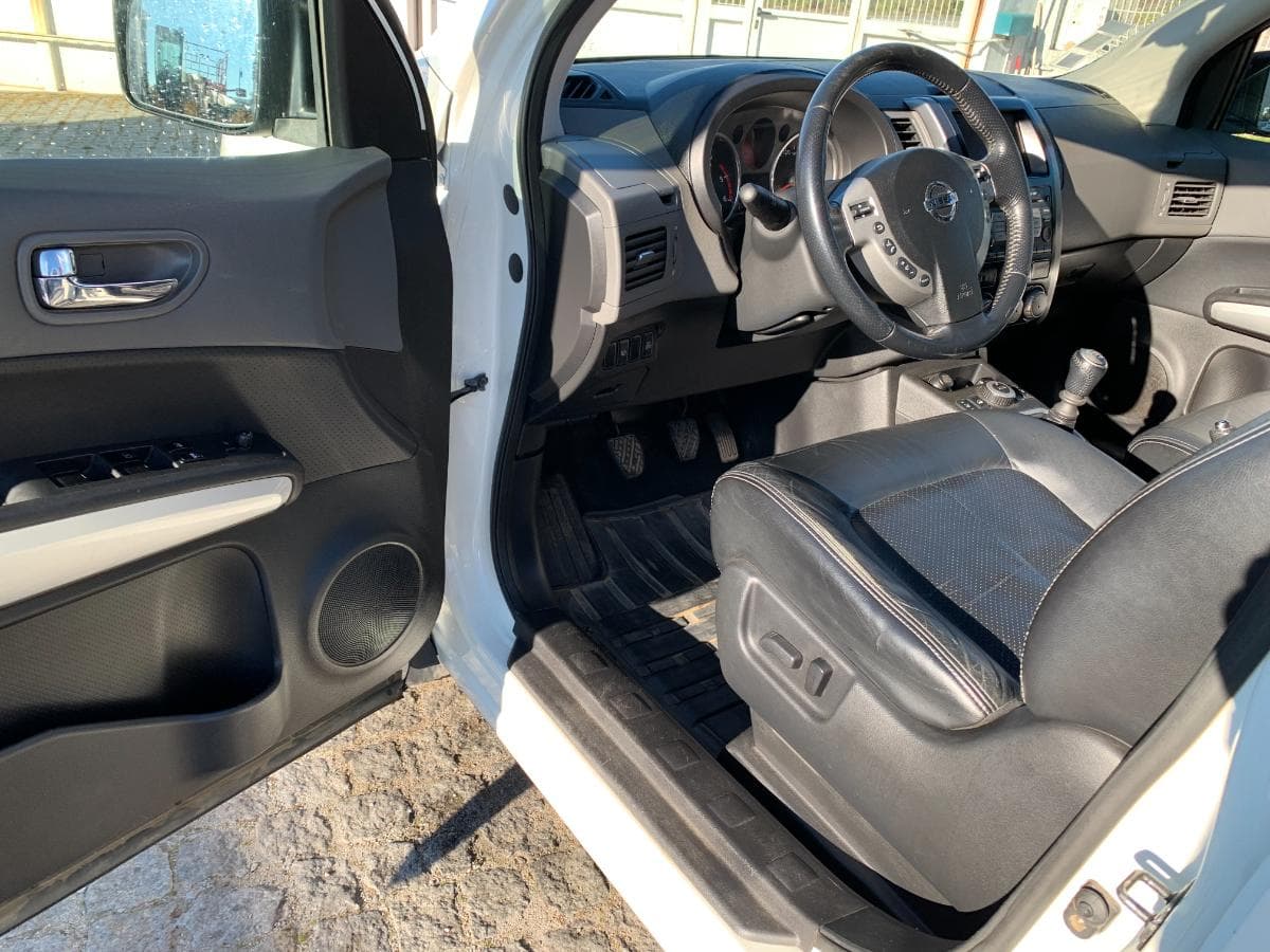Nissan X-Trail 2.0 DCI · Ano 2008 — imagen 17