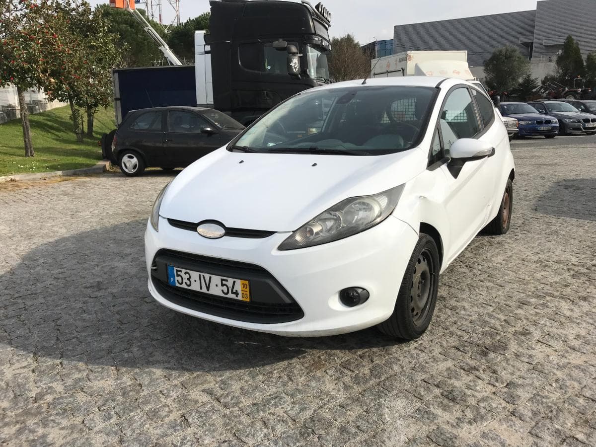 Ford Fiesta 1.4 TDCI · Ano 2010 — imagen 5