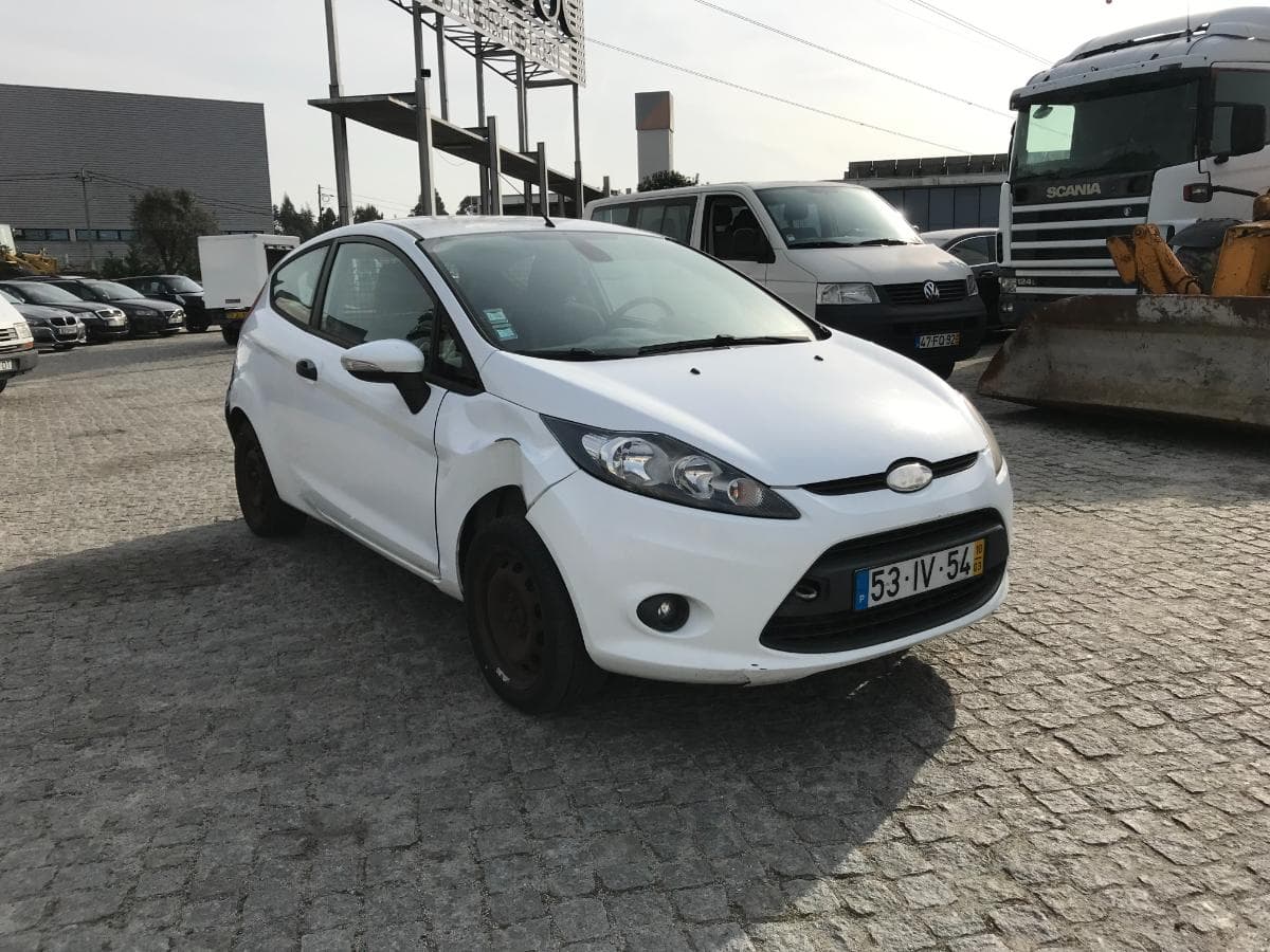 Ford Fiesta 1.4 TDCI · Ano 2010 — imagen 1