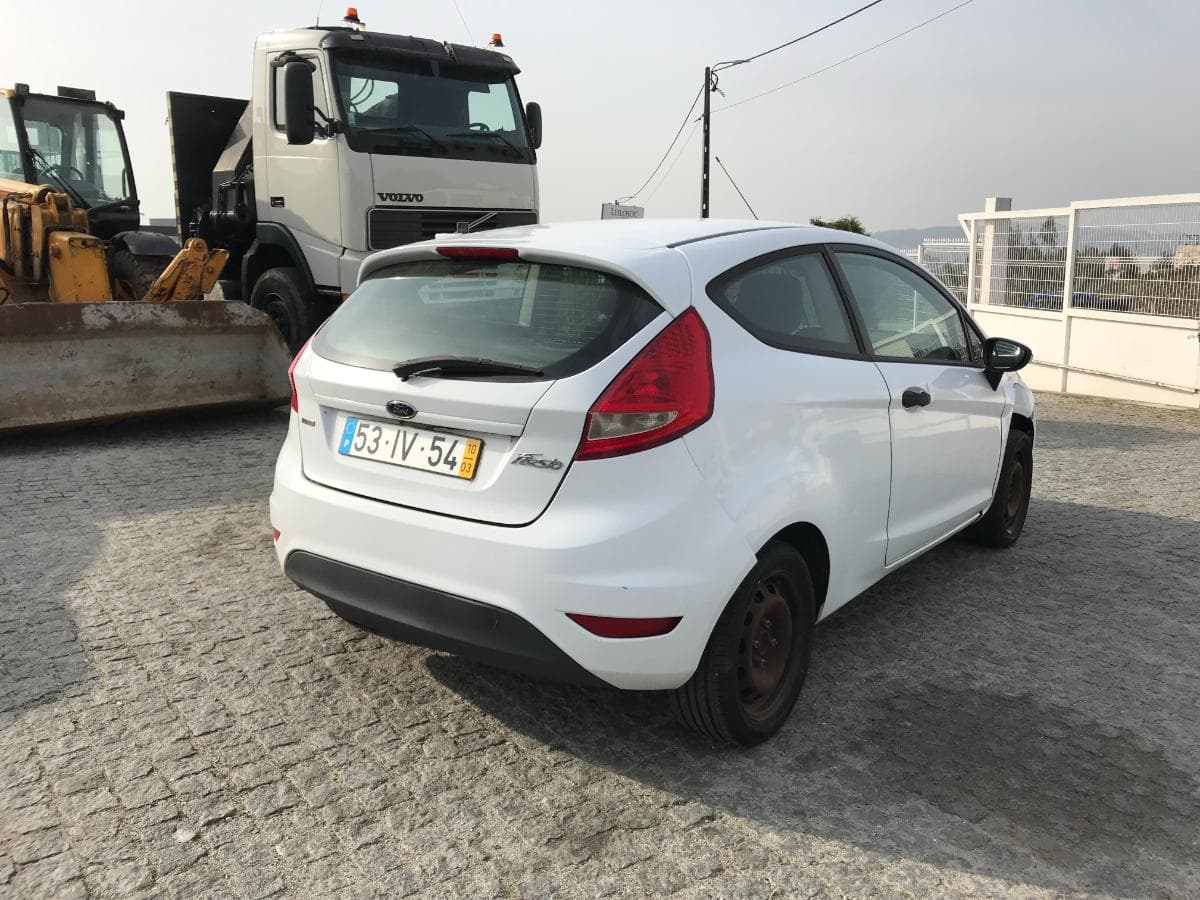 Ford Fiesta 1.4 TDCI · Ano 2010 — imagen 10