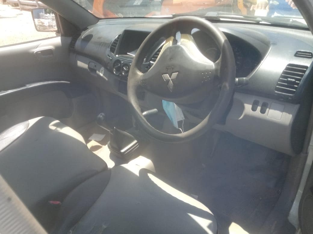Viatura marca Mitsubishi · — imagen 7
