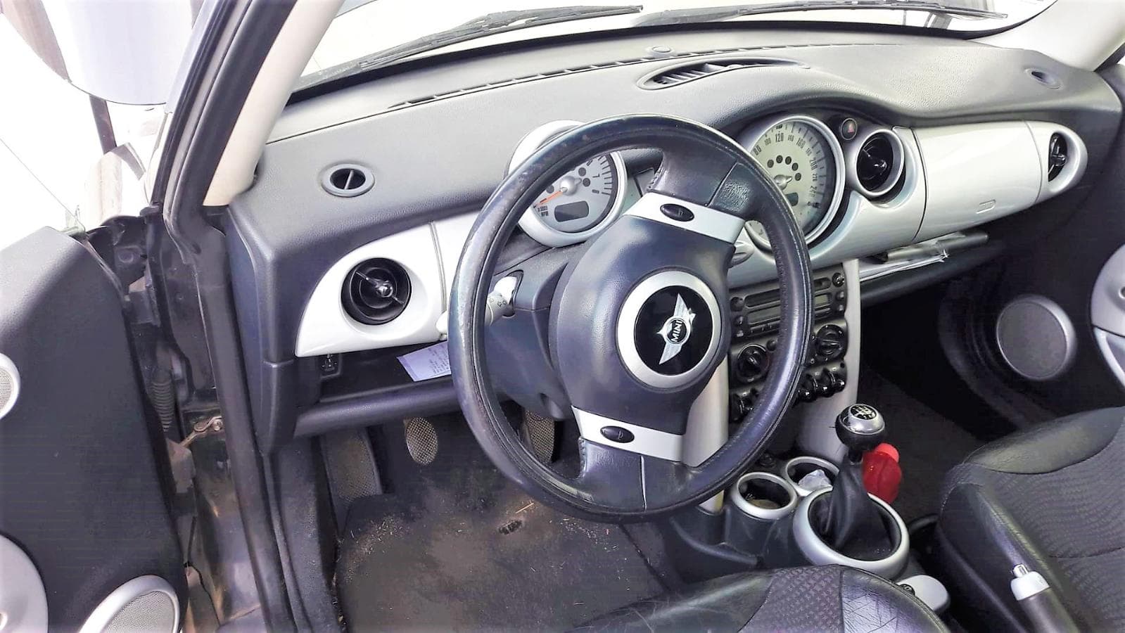 Mini Cooper — image 5