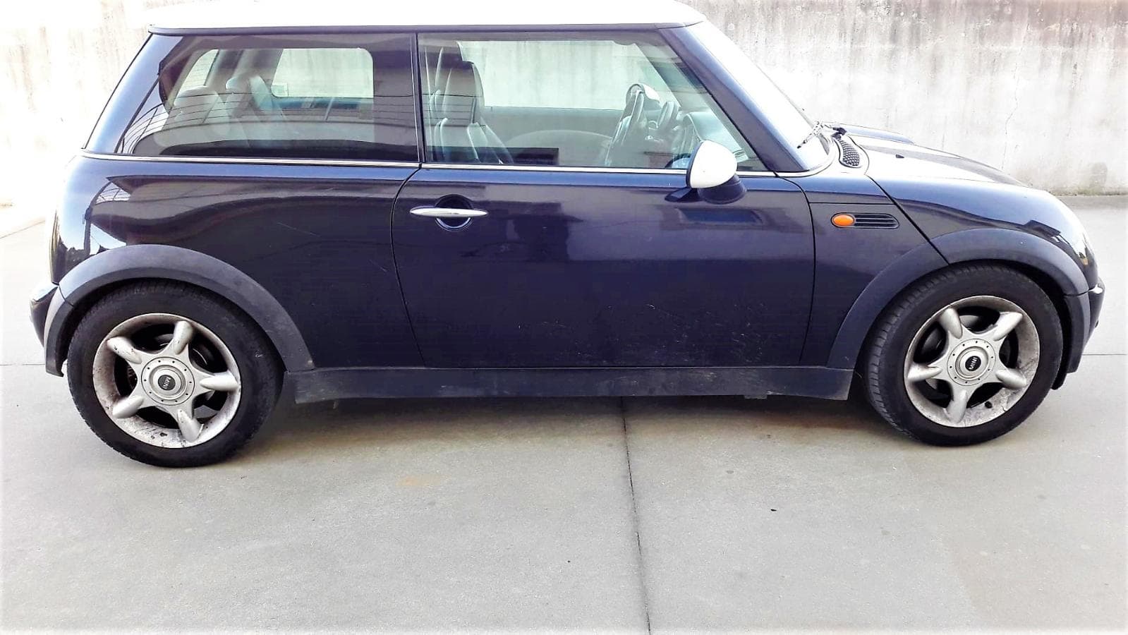 Mini Cooper — image 3