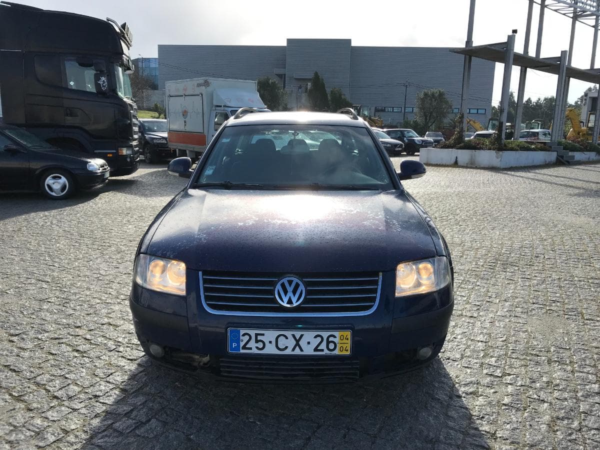 Volkswagen Passat 1.9 TDI · Ano 2004 — imagen 9