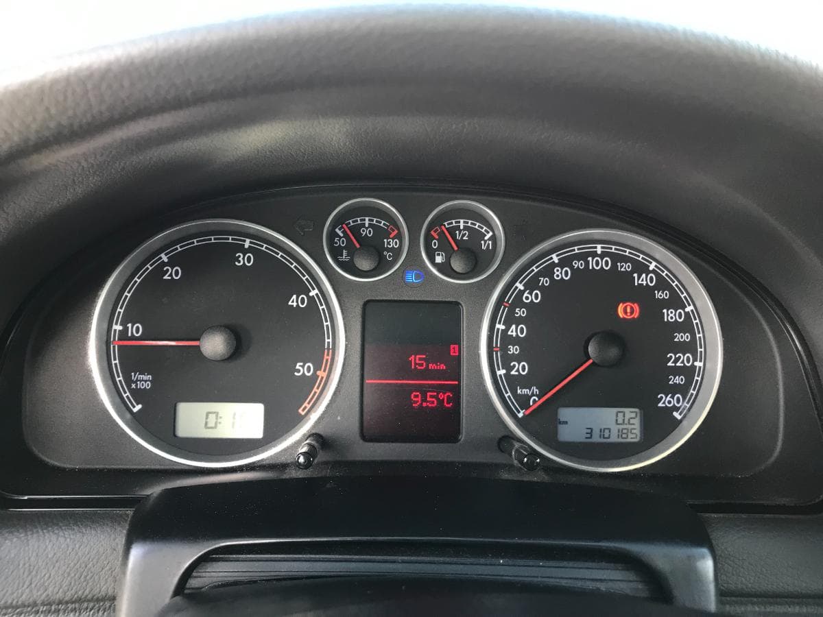 Volkswagen Passat 1.9 TDI · Ano 2004 — imagen 22