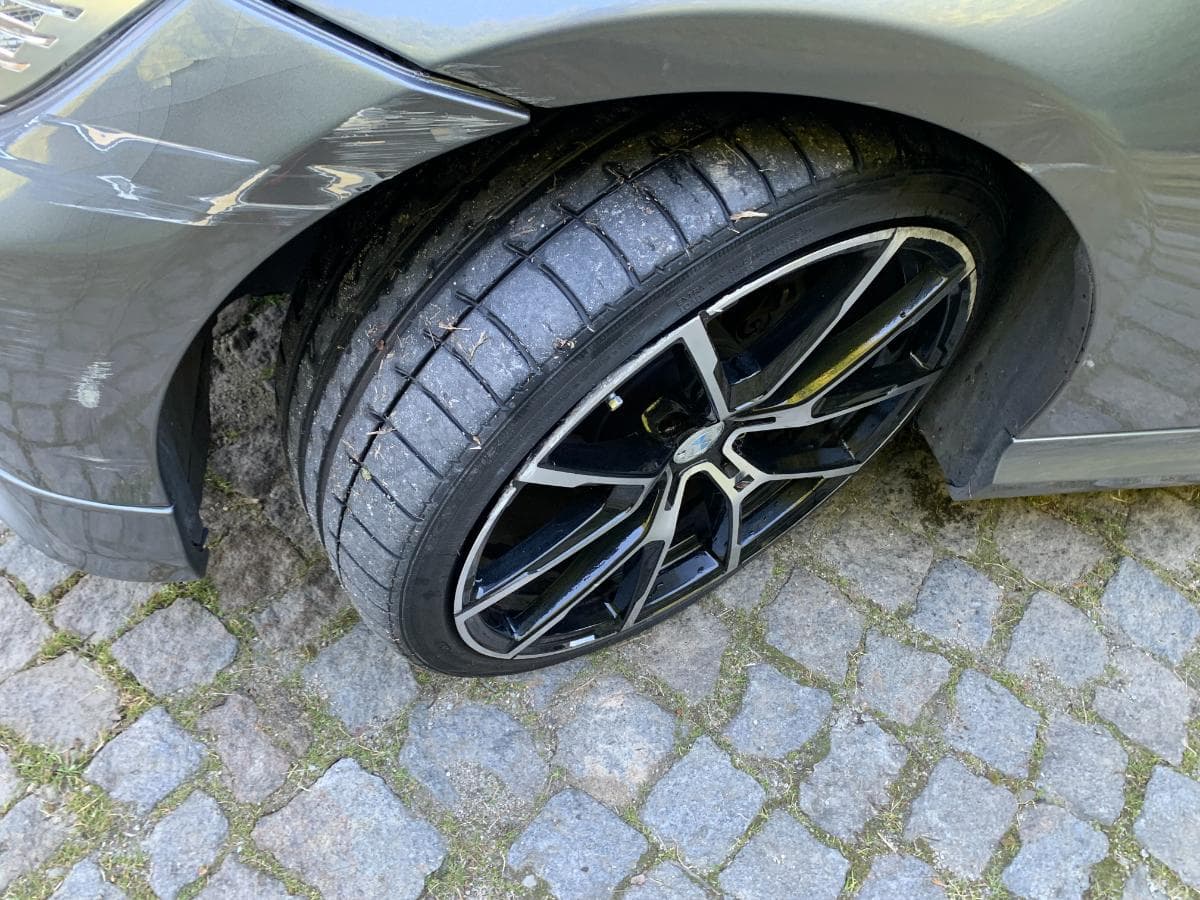 BMW 320D Touring · Ano 2010 — imagem 22