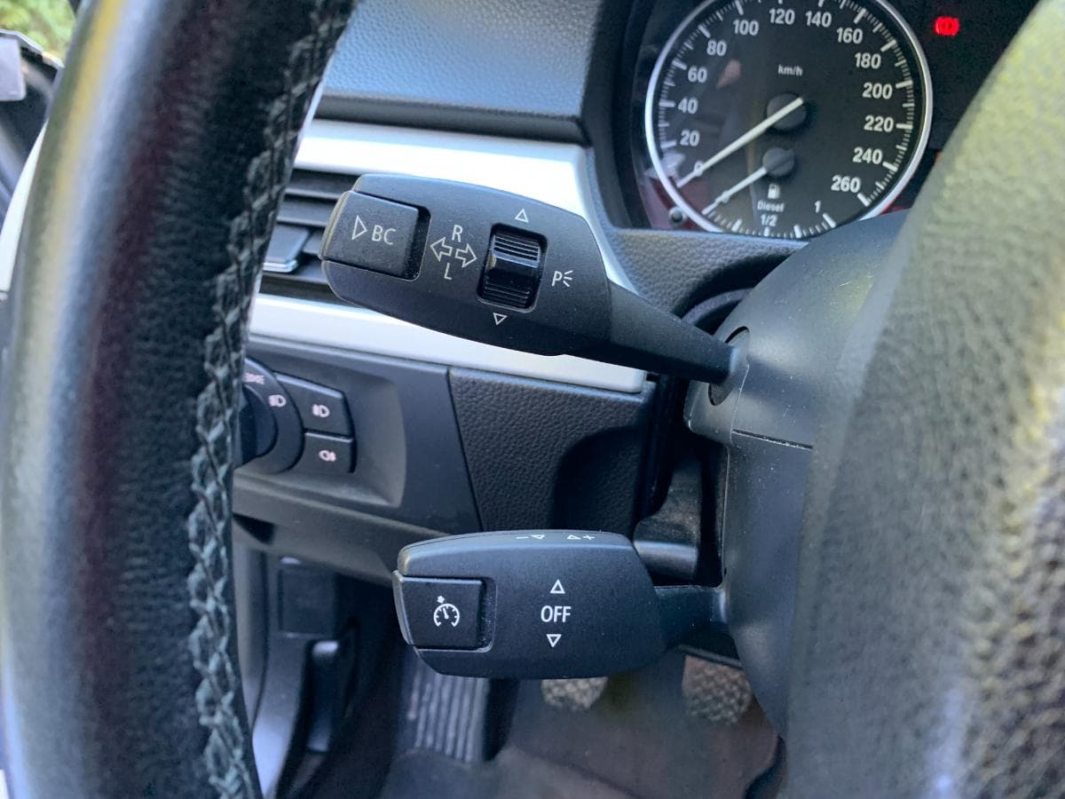 BMW 320D Touring · Ano 2010 — imagem 31