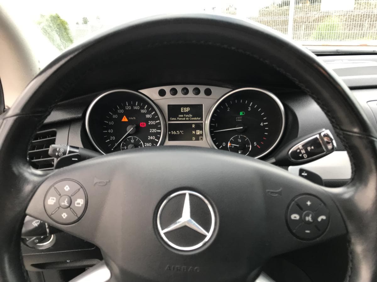Mercedes-Benz R350 CDI · Ano 2010 — imagen 29
