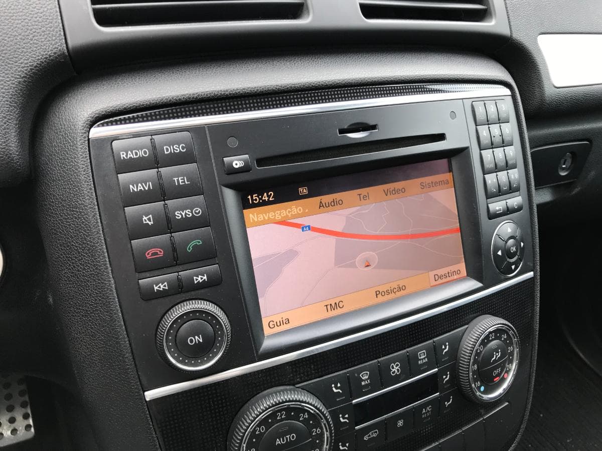 Mercedes-Benz R350 CDI · Ano 2010 — imagen 32