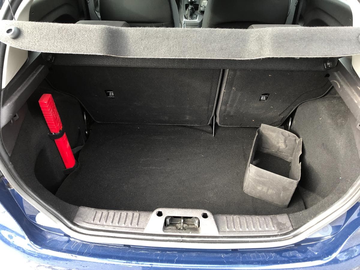 Ford Fiesta 1.5 · Ano 2014 — image 9