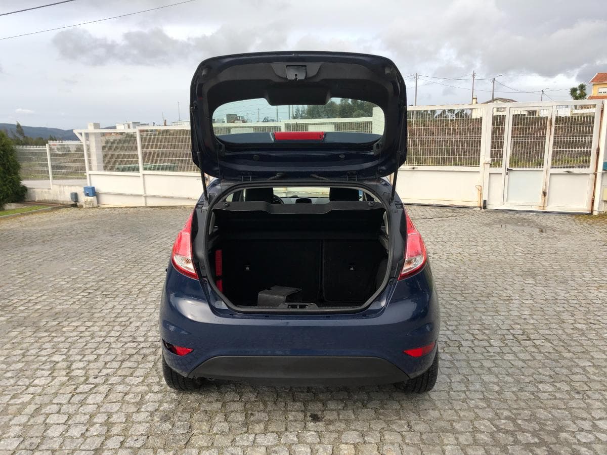Ford Fiesta 1.5 · Ano 2014 — image 8