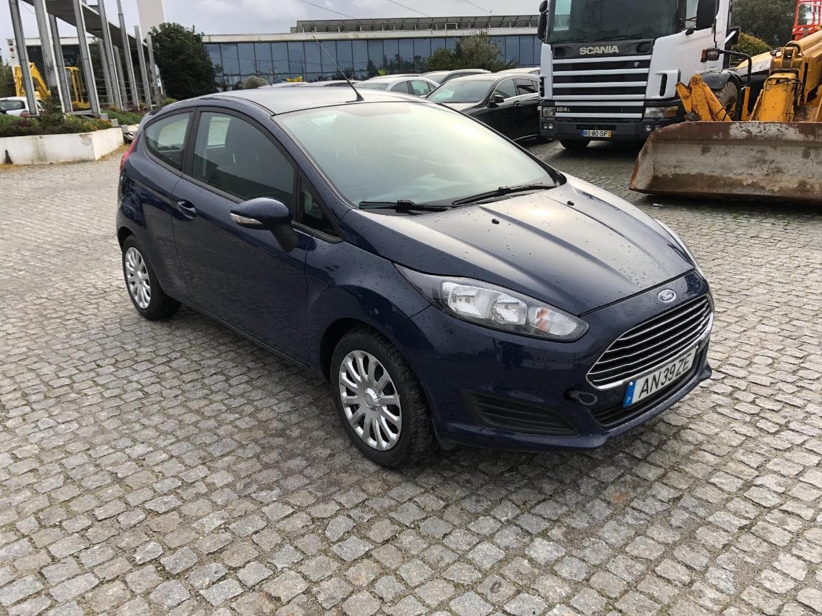 Ford Fiesta 1.5 · Ano 2014 — image 1