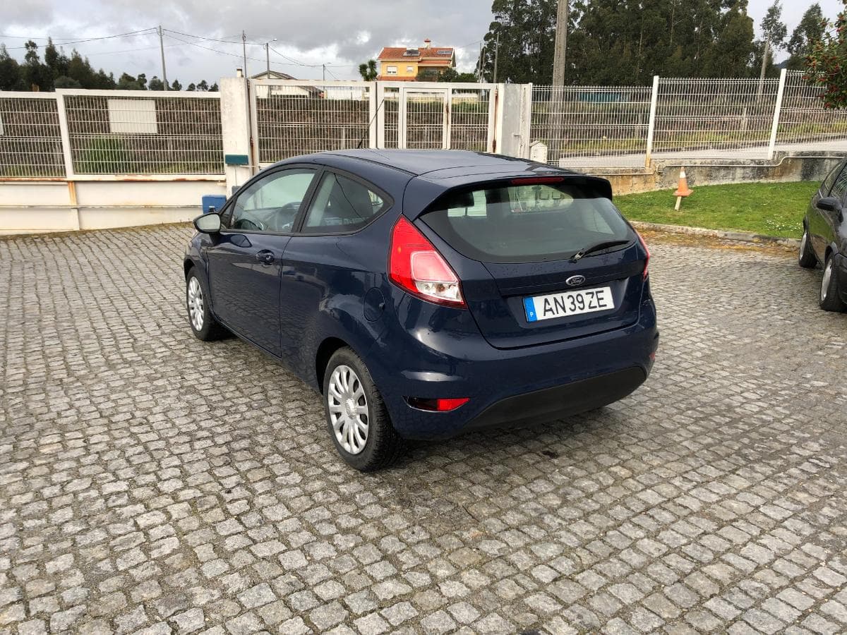 Ford Fiesta 1.5 · Ano 2014 — image 11