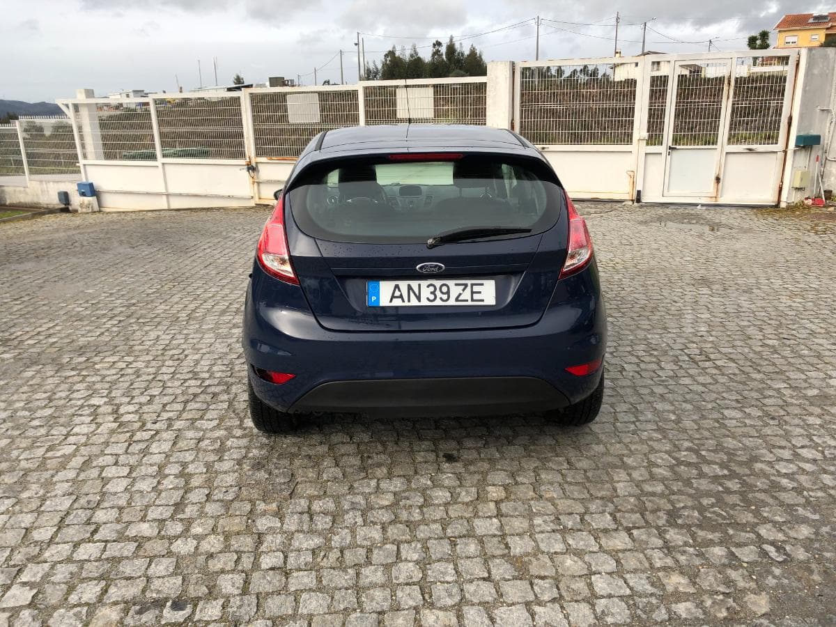 Ford Fiesta 1.5 · Ano 2014 — image 7
