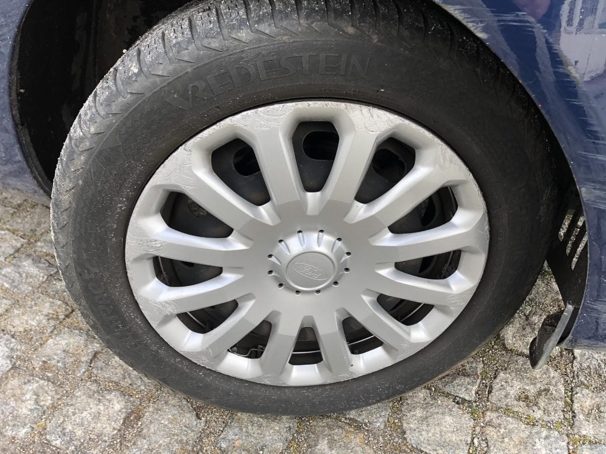 Ford Fiesta 1.5 · Ano 2014 — image 17