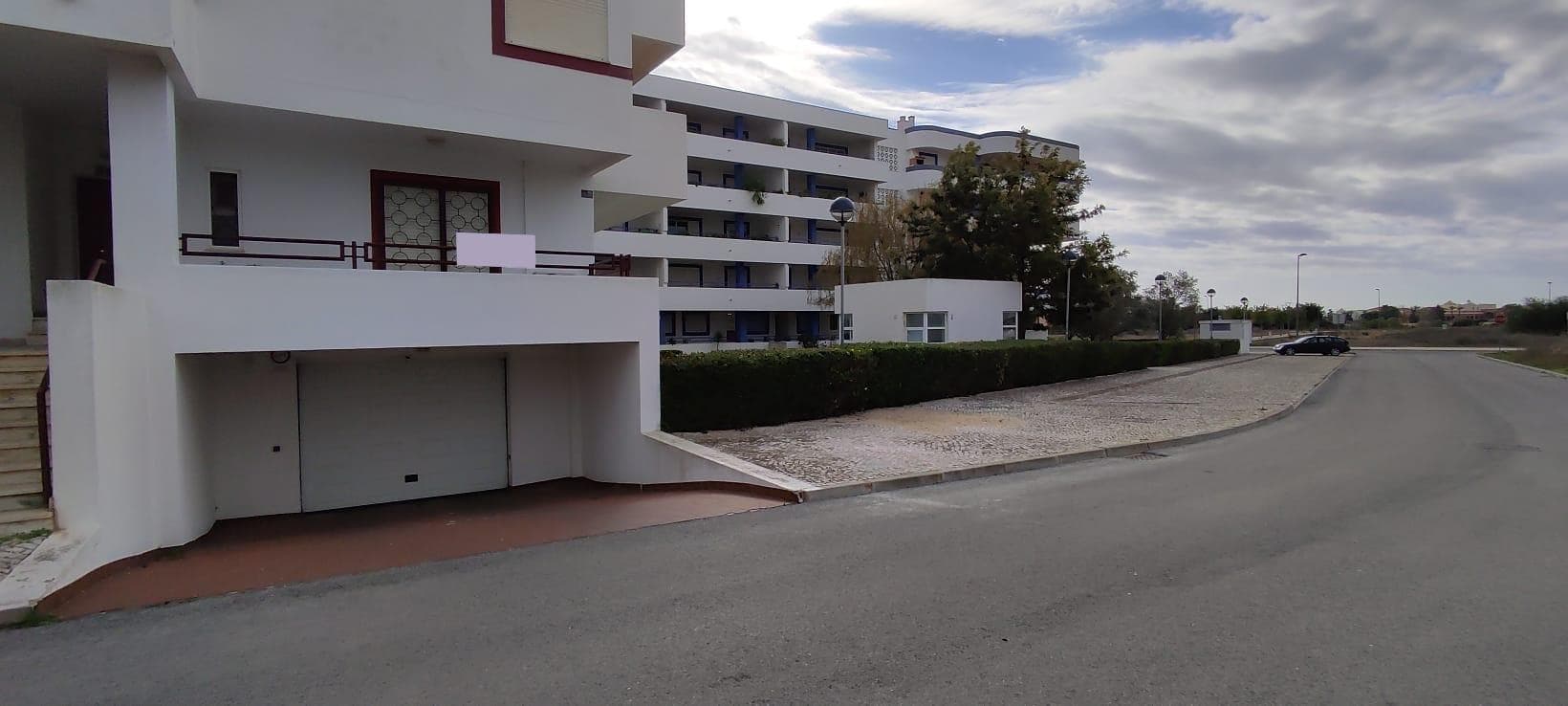 Proporções de Áreas Comuns de Edifício · Loulé — imagem 10