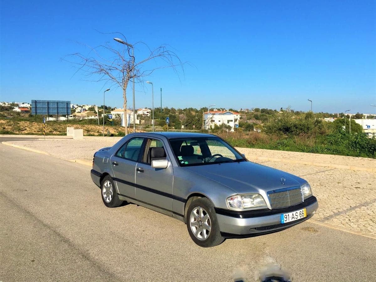 Mercedes-Benz 180 C — imagem 1