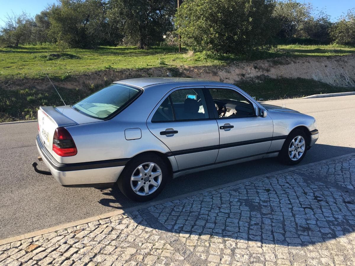 Mercedes-Benz 180 C — imagem 3