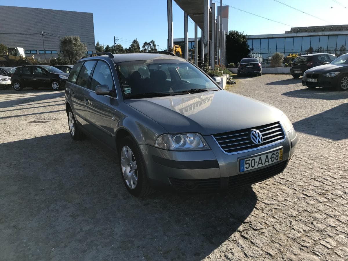 Volkswagen Passat 1.9 TDI · Ano 2001 — imagem 1
