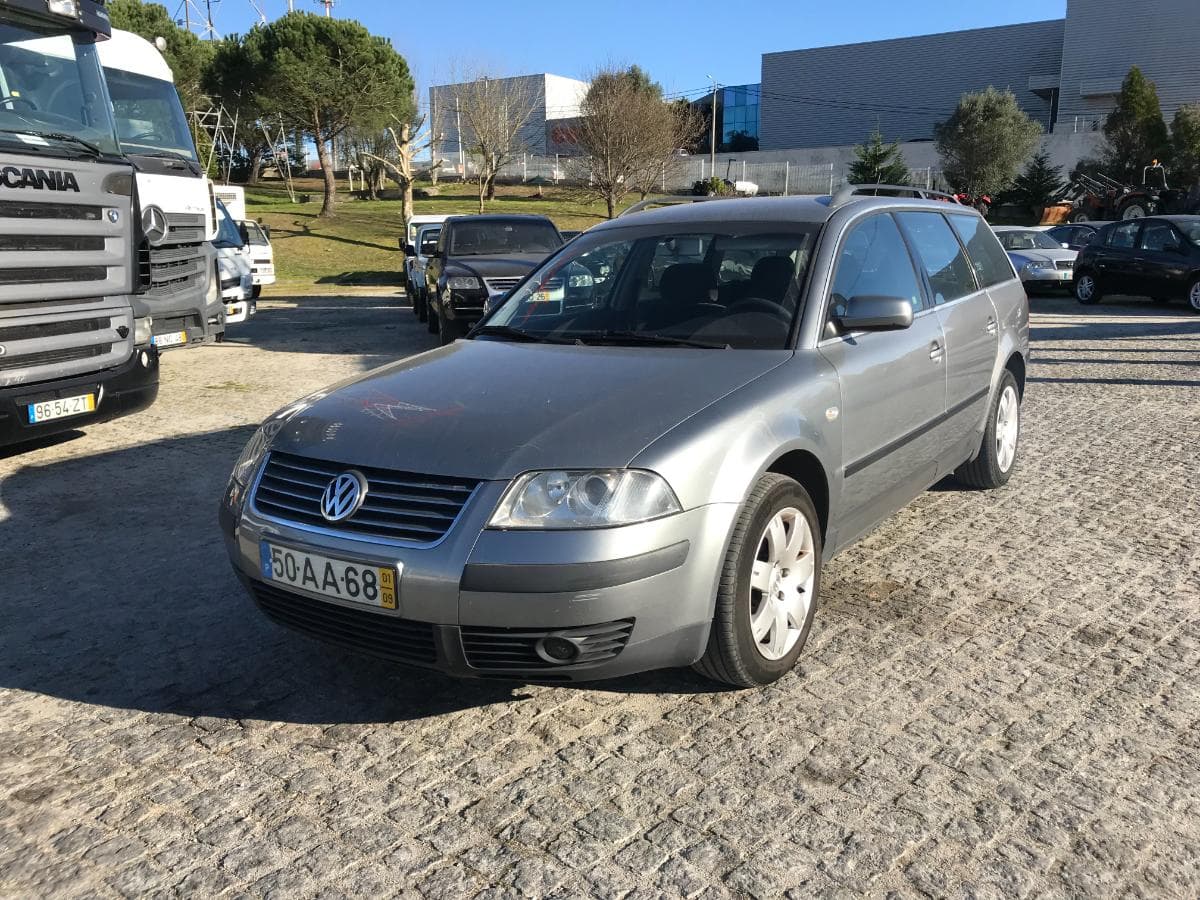 Volkswagen Passat 1.9 TDI · Ano 2001 — imagem 3