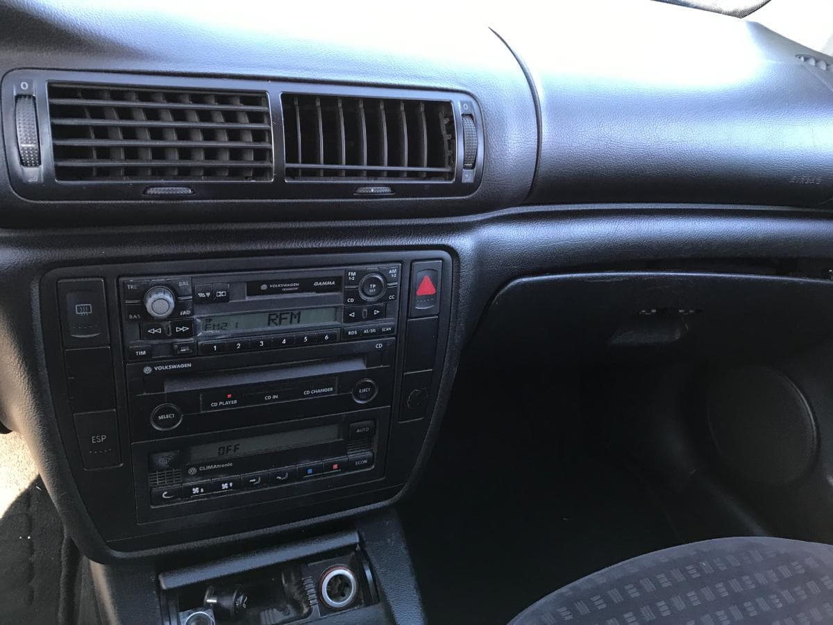Volkswagen Passat 1.9 TDI · Ano 2001 — imagem 19