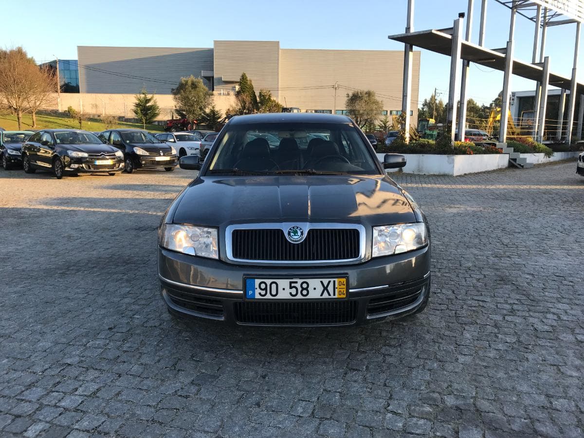 Skoda SuperB 1.9 TDI · Ano 2004 — imagem 2
