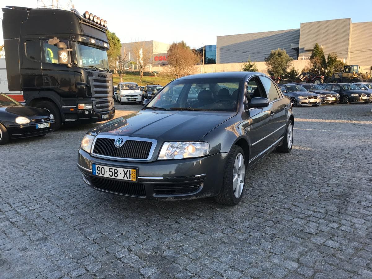 Skoda SuperB 1.9 TDI · Ano 2004 — imagem 3