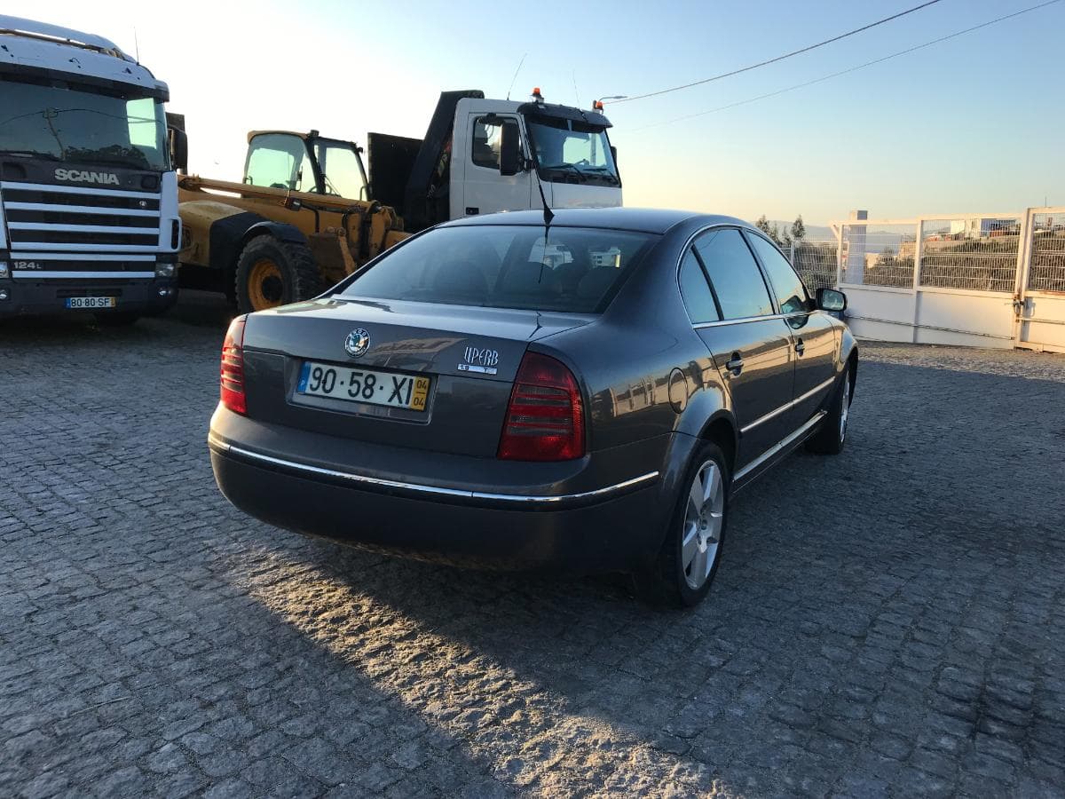 Skoda SuperB 1.9 TDI · Ano 2004 — imagem 6