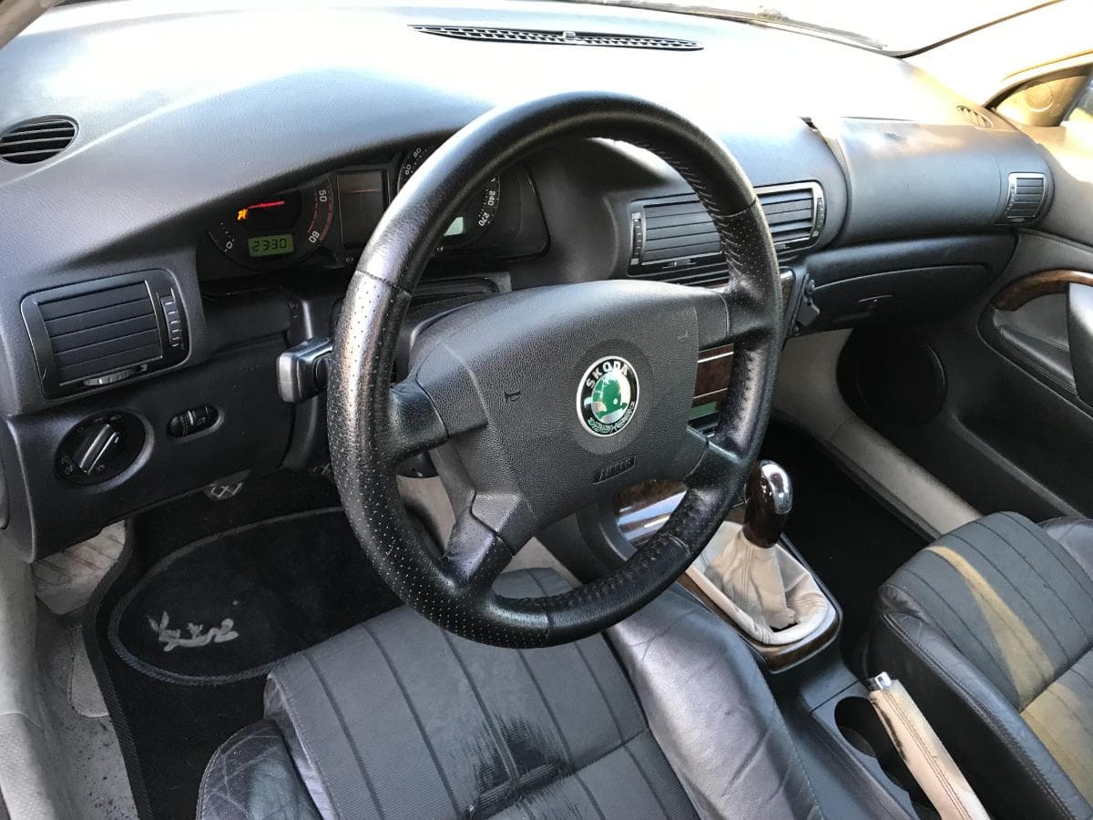 Skoda SuperB 1.9 TDI · Ano 2004 — imagem 20
