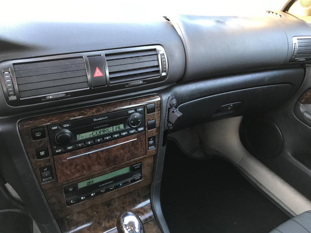 Skoda SuperB 1.9 TDI · Ano 2004 — imagem 23