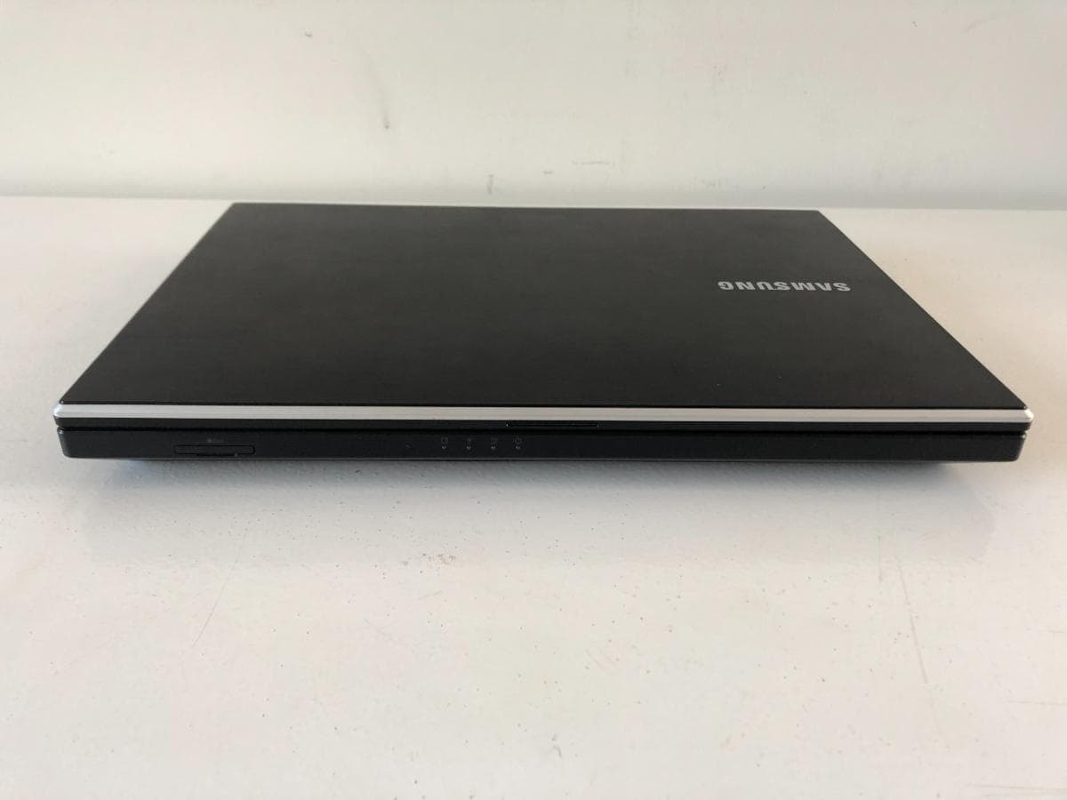 Portátil Samsung np300v3a-s01p — imagem 2