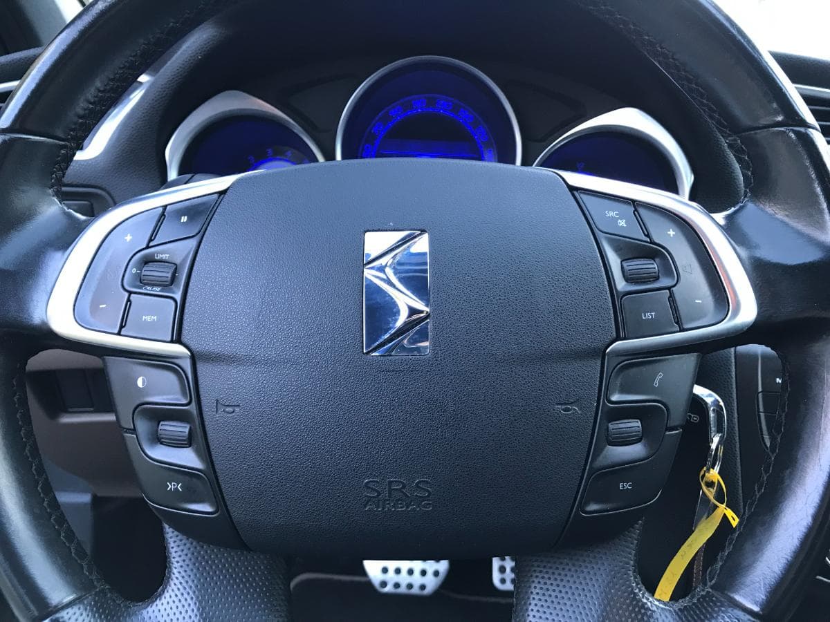 Citroën DS4 E-HDI · Ano 2011 — imagen 35